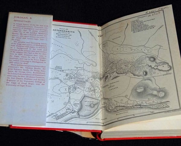 Splintered Crucifix - Bee Jordaan