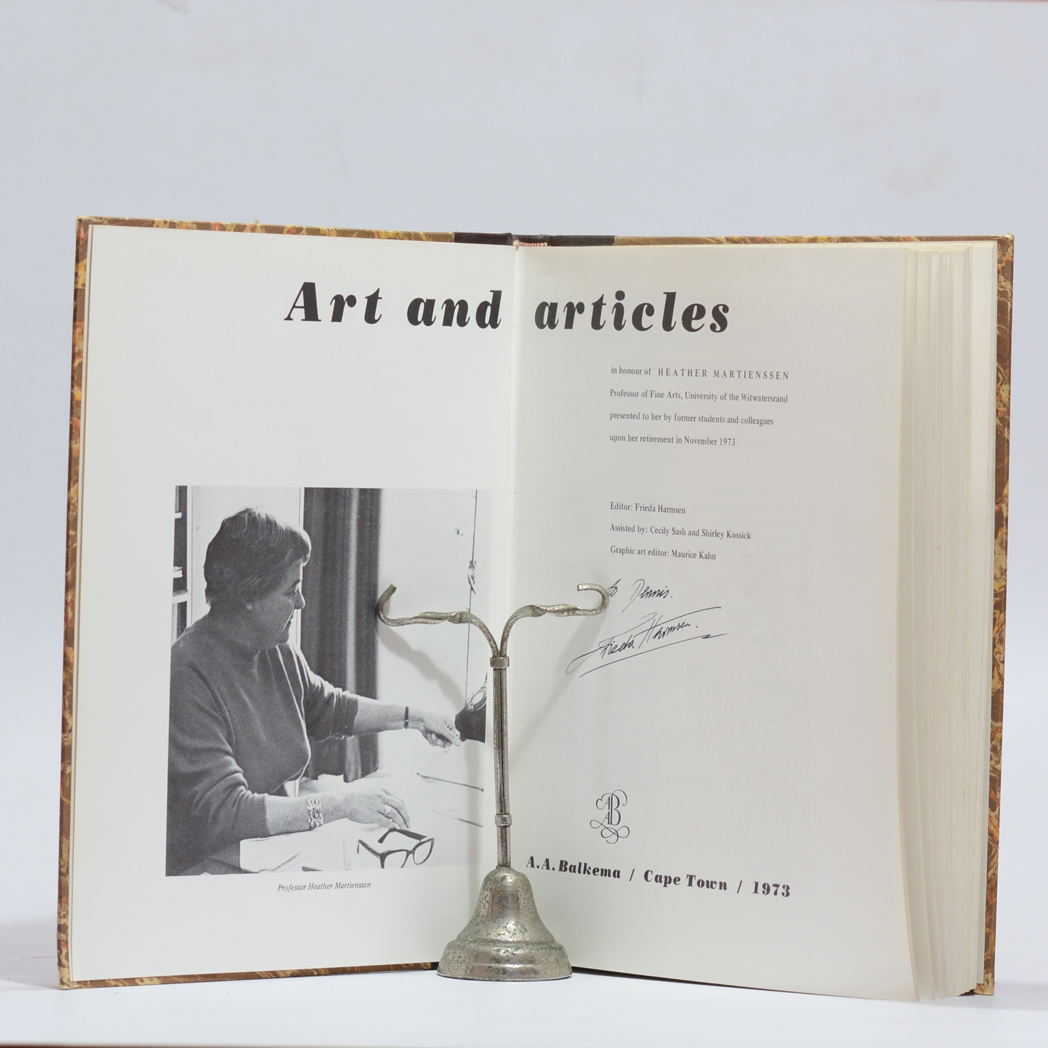 Art and Articles. - Harmsen, Frieda (editor);